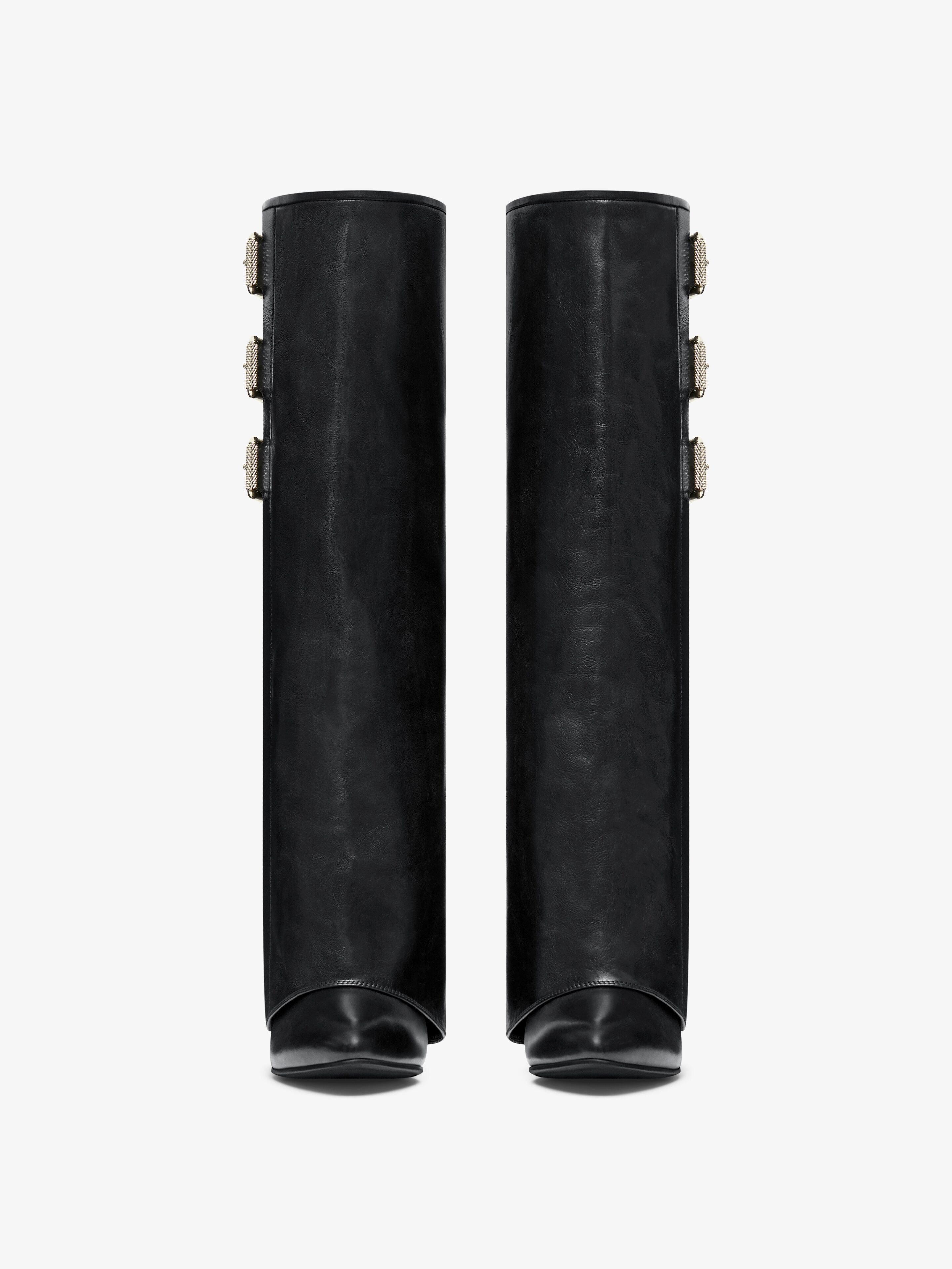 Shark Lock Buckles boots in leather